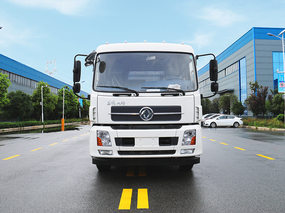 CL5182TXSBEV東風(fēng)天錦純電動洗掃車
